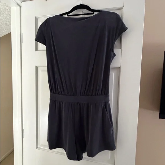 Lululemon Drapey Softstreme Romper Black Medium New w/o Tags - Picture 2 of 3